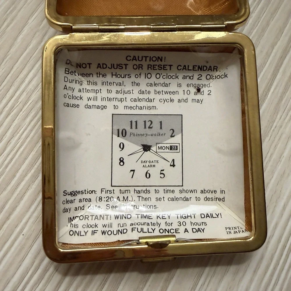 Phinney Walker Day & Date Alarm Windup Clock Tan Case Japan Vintage‎ 1950s works